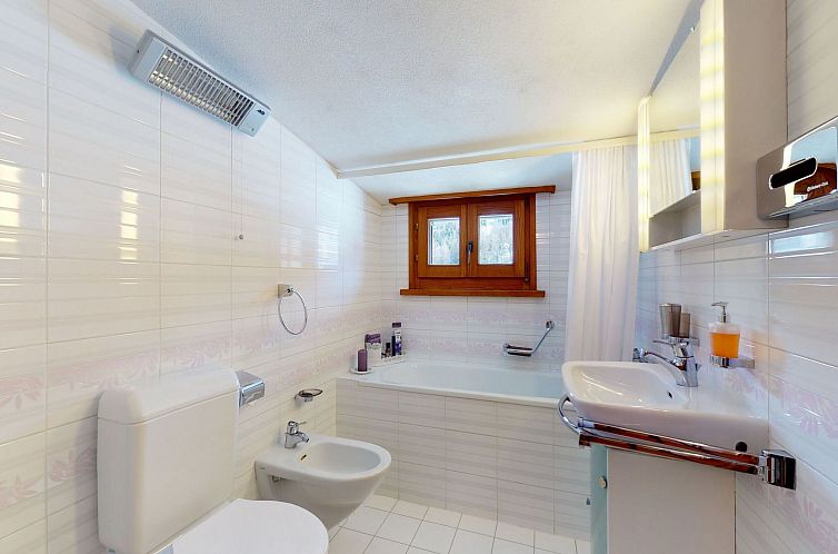 Appartement Chesa Tscheppa 2