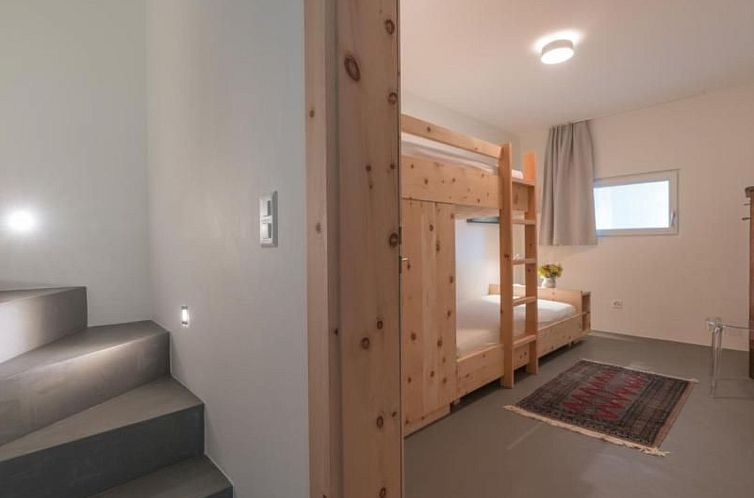 Vakantiehuis Chesa Lagrev 1