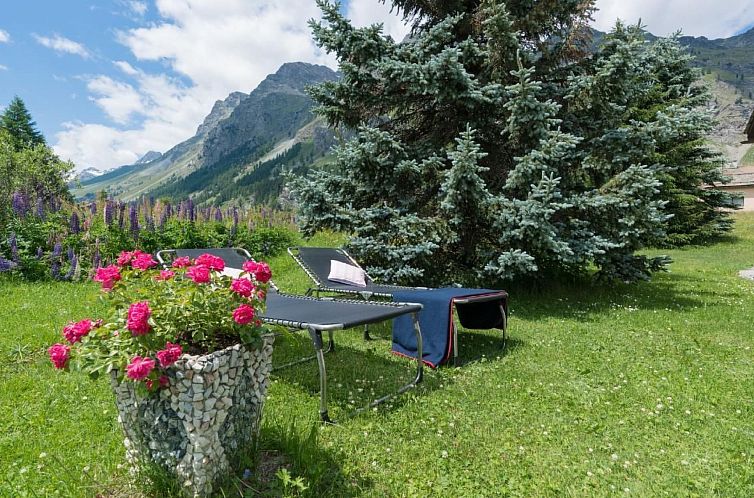 Vakantiehuis Chesa Lagrev 1