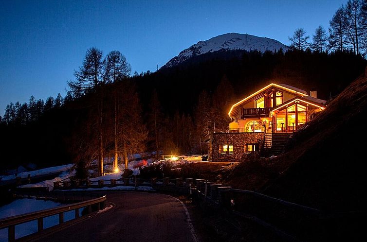 Unterkunft 1827019 - Ferienhaus Graubünden - Vakantiehuis Chesarina Chalet