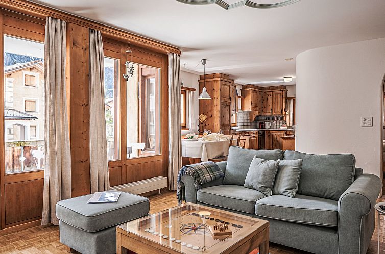 Guest house 1827202 - Apartment Under Gräub / Grisons - Appartement Chesa Mezzaun