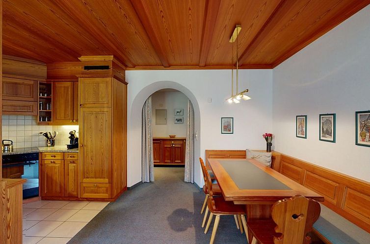 Appartement Apartment Belvair 31 - Heimelige 3.5-Zimmer-Wohn