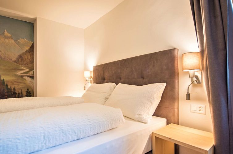 Appartement Hotel Münsterhof, (Müstair)