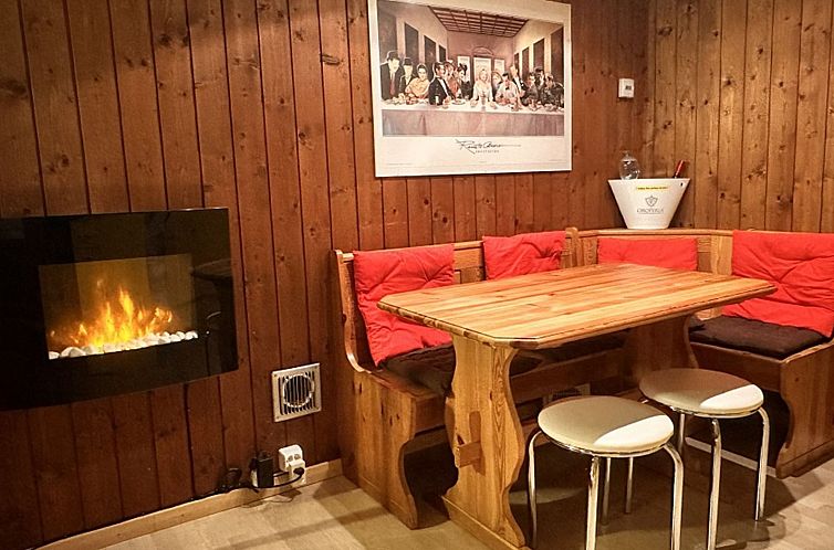 Appartement Bijouswiss - The Yellow House****, (Oberterzen),