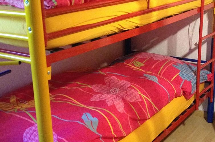 Appartement Bijouswiss - The Yellow House****, (Oberterzen),