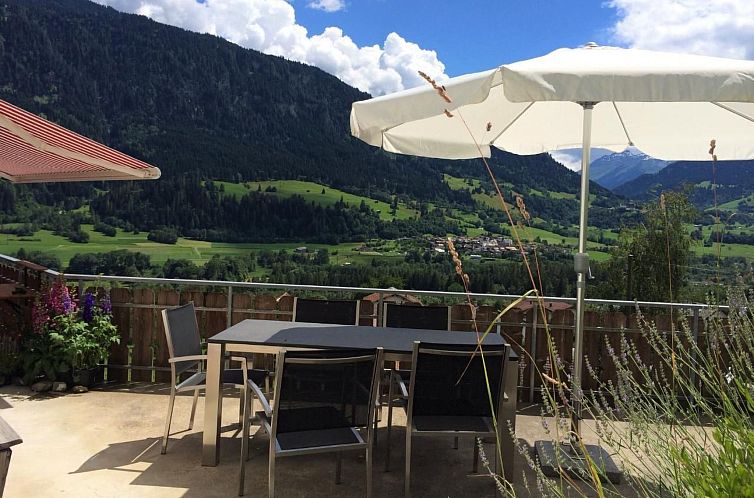Appartement Wohnung Schluein