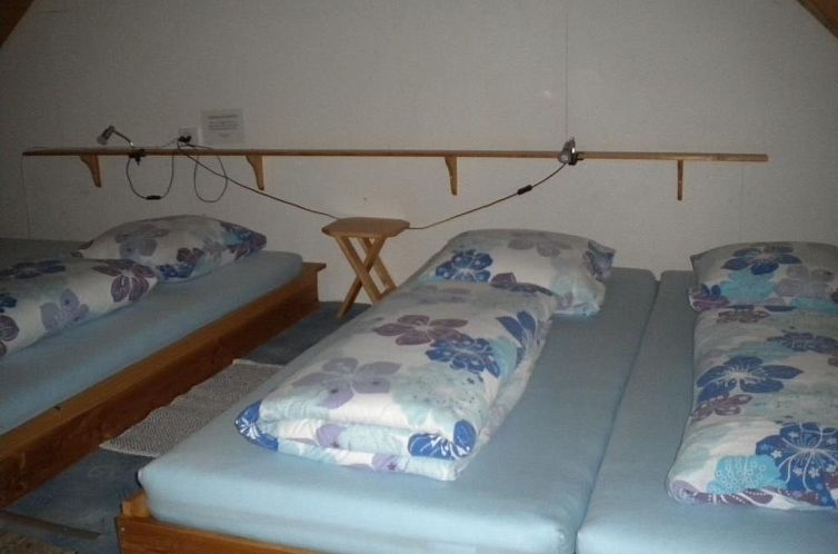 Vakantiehuis "Hüttli" neben dem Bauernhof Fendrig