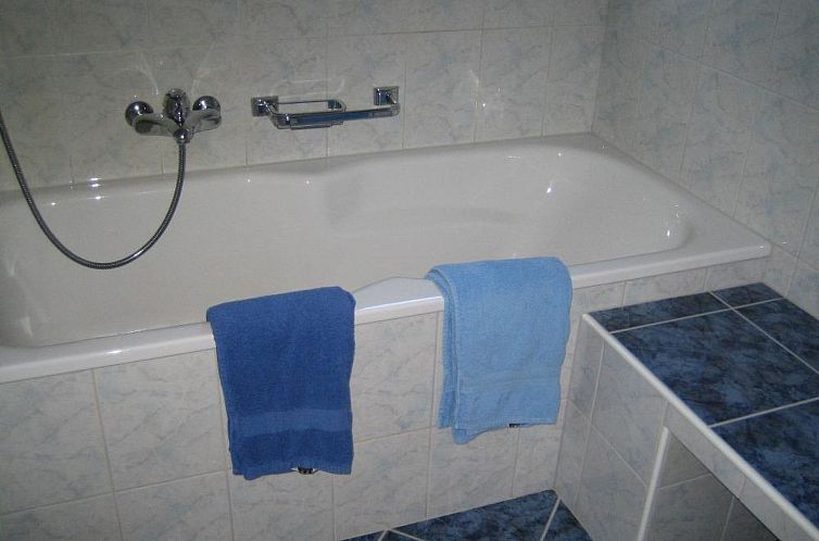 Appartement In dä Ronä 3-Zi 3½-Zimmerwohnung