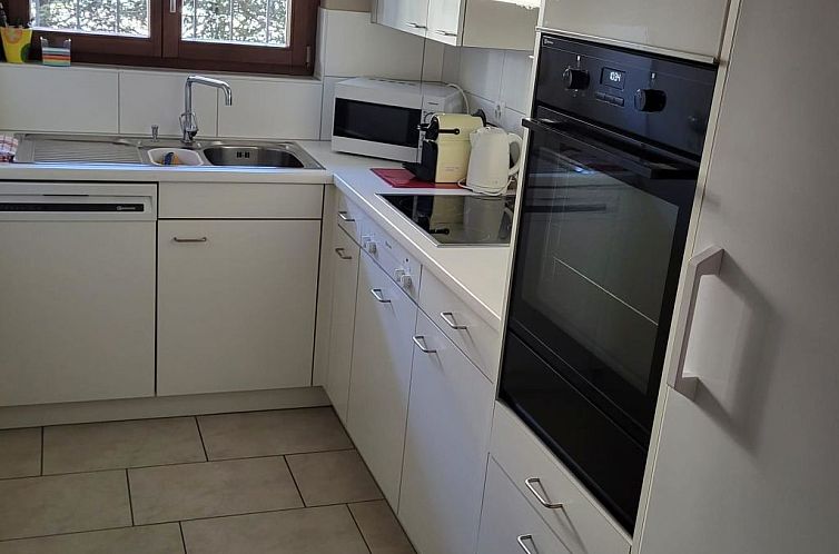 Appartement Hus Radaz EG 2½-Zimmerwohnung