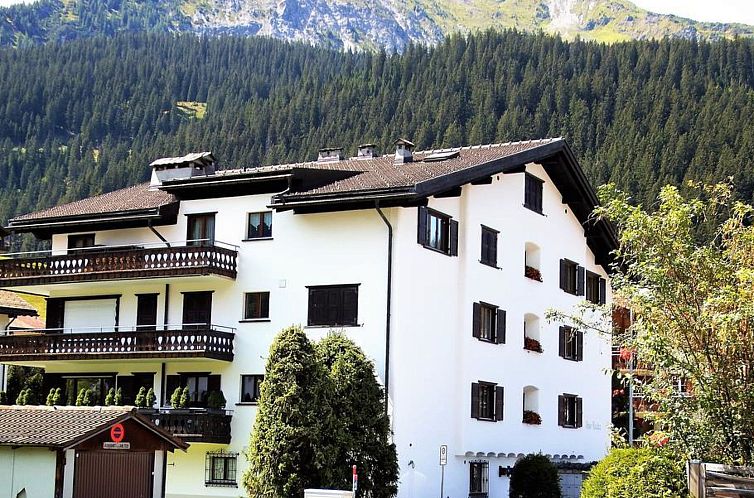 Appartement Hus Radaz EG 2½-Zimmerwohnung