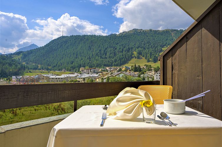 Appartement Chesa Stè 8