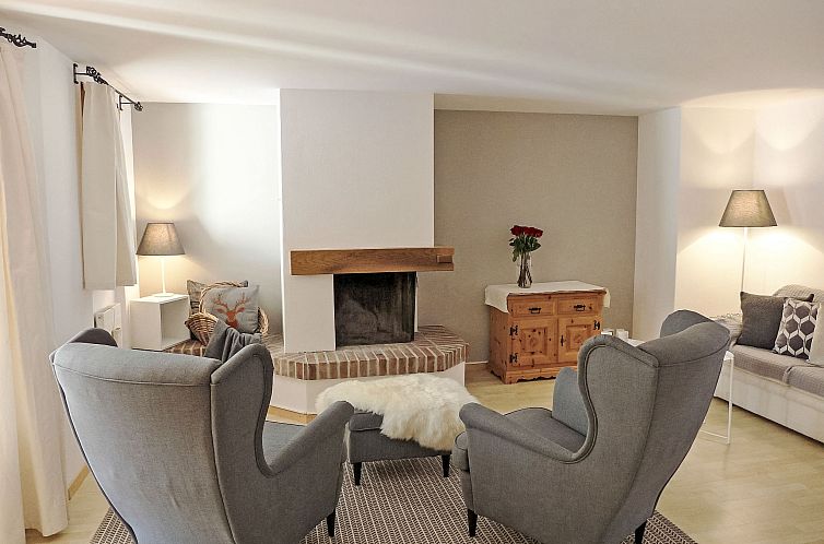 Guest house 1829206 - Apartment Under Gräub / Grisons - Appartement Chesa Fuolla Verda A8