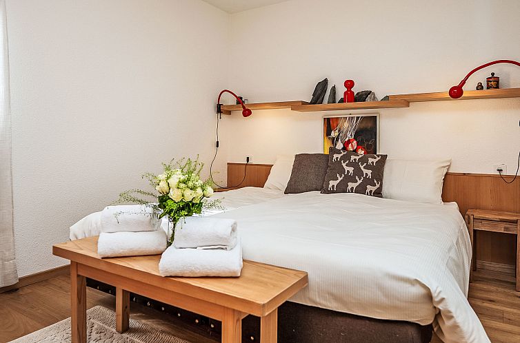 Guest house 1829238 - Apartment Under Gräub / Grisons - Appartement Chesa La Drosa MO
