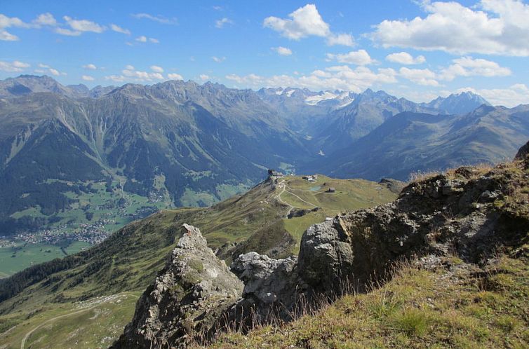 Vakantiehuis Cresta in Conters, (Conters).