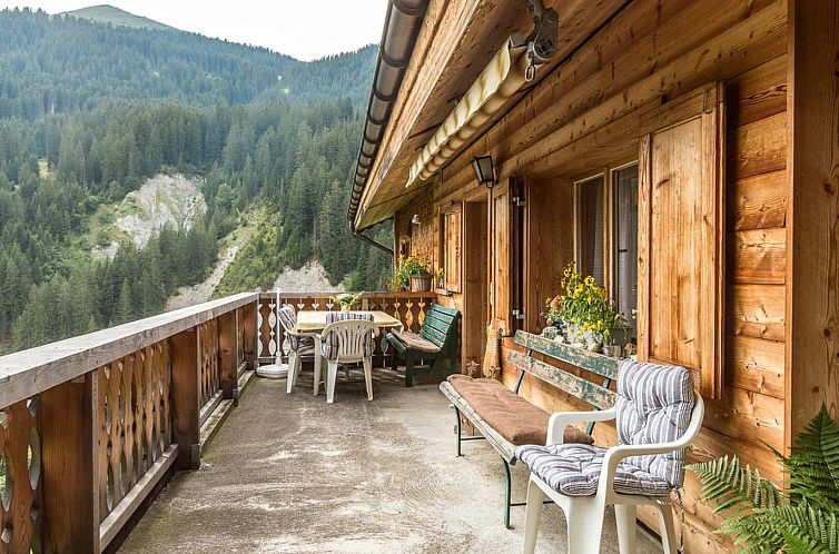 Appartement Tola, (St. Antönien).