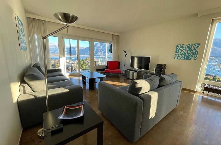 Appartement mit Panorama-Sicht und Schwimmbad