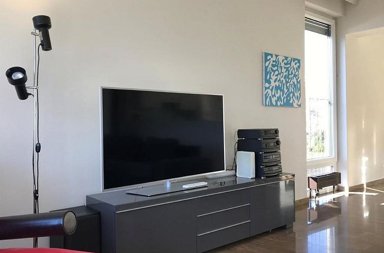 Appartement mit Panorama-Sicht und Schwimmbad