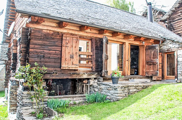 Verblijf 1831502 - Vakantiewoning Ticino / Tessin - Vakantiehuis Rustico Cà dru Lurenz