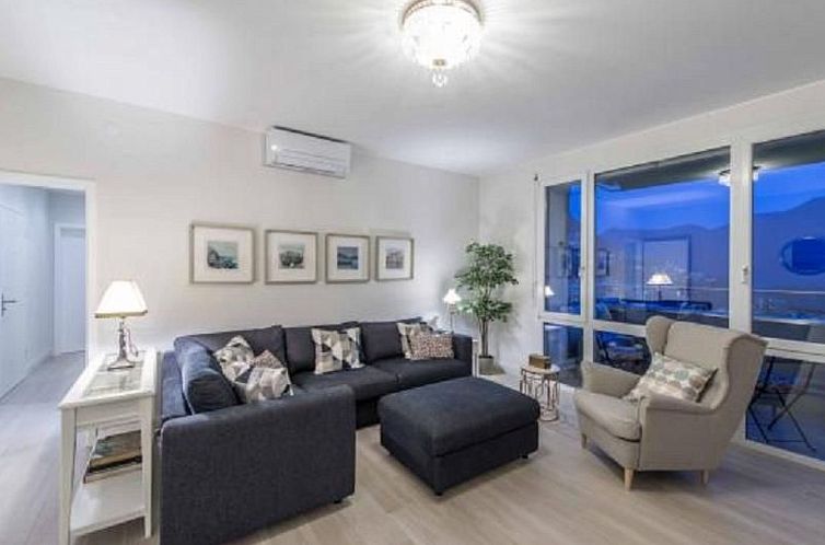 Appartement Elegante Penthouse-Wohnung mit Seeblick