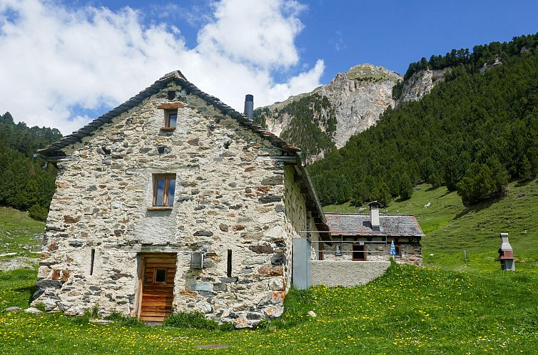 Unterkunft 1832505 - Ferienhaus Tessin - Vakantiehuis Rustico Dolomia