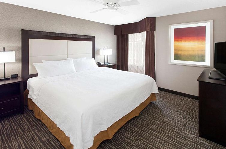 Homewood Suites by Hilton Indianapolis At The Crossing