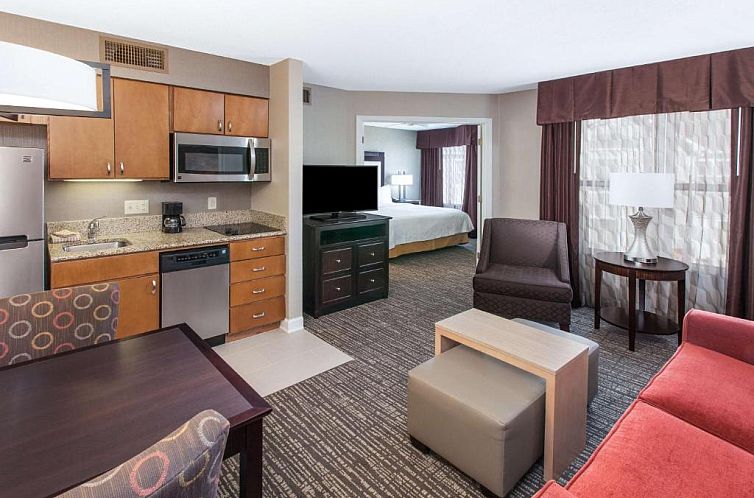 Homewood Suites by Hilton Indianapolis At The Crossing