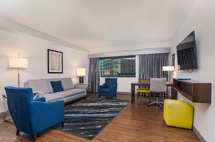 Embassy Suites Indianapolis Downtown