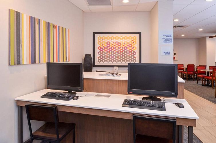 Holiday Inn Express Hotel & Suites Indianapolis Dtn-Conv Ctr