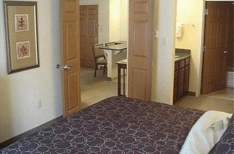 Staybridge Suites Indianapolis Downtown-Convention Center, a