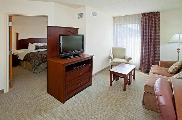 Staybridge Suites Indianapolis Downtown-Convention Center, a