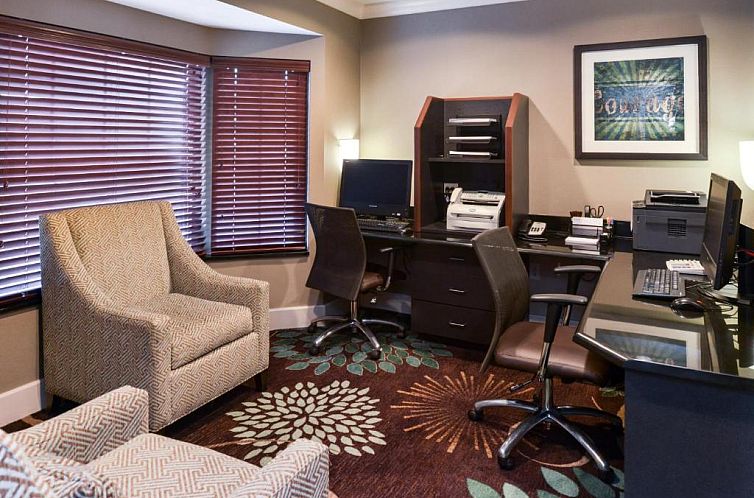 Staybridge Suites Indianapolis Downtown-Convention Center, a