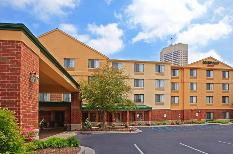 Courtyard Indianapolis at the Capitol