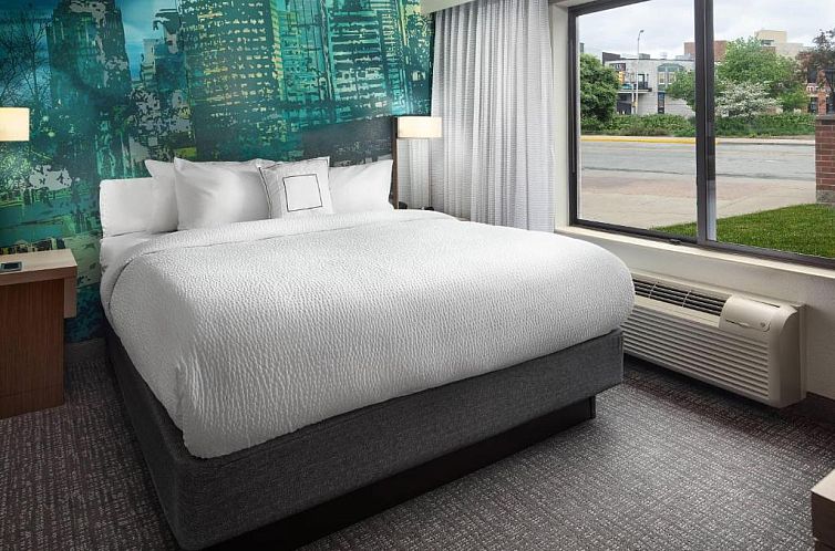 Courtyard Indianapolis at the Capitol