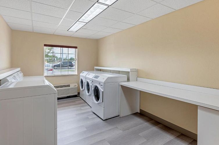 Candlewood Suites Indianapolis East, an IHG Hotel