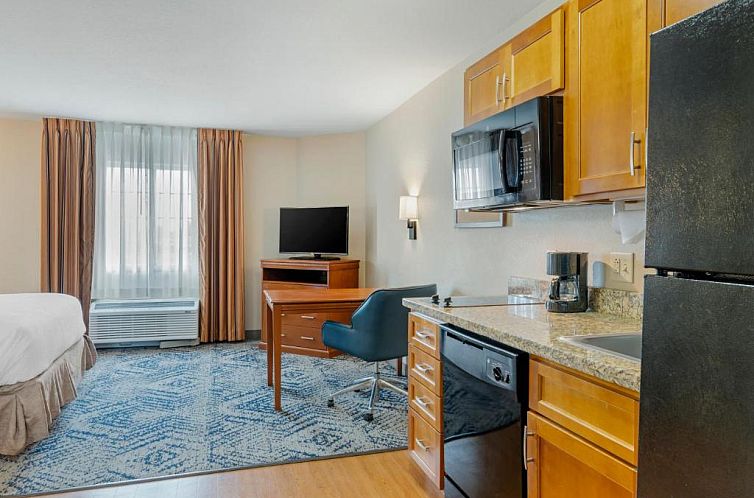 Candlewood Suites Indianapolis East, an IHG Hotel