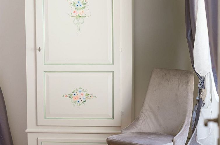 Vakantiehuis "Palazzo Branca" mit Blick auf den See.