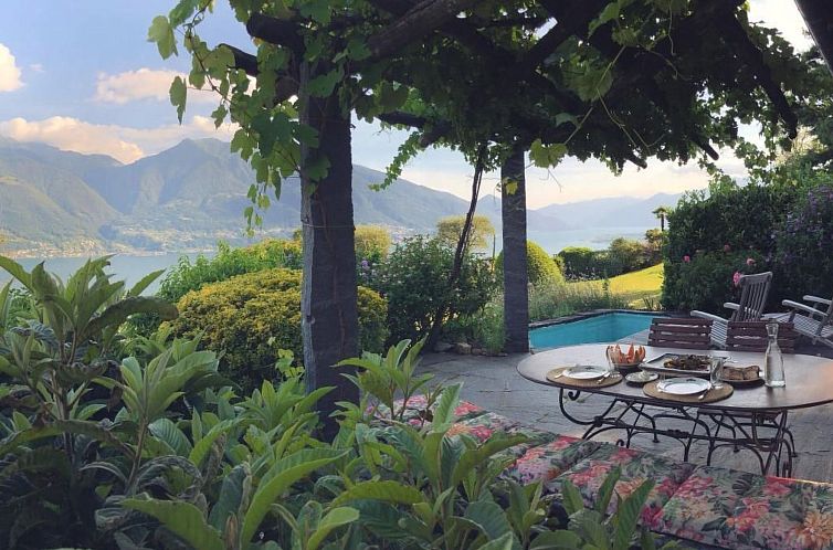 Vakantiehuis Casa Nespole, Familiennest mit Seesicht