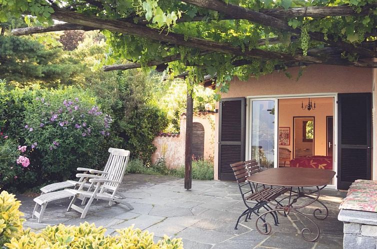 Vakantiehuis Casa Nespole, Familiennest mit Seesicht