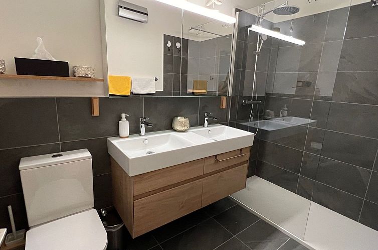 Appartement Navengana 5 mit Pool