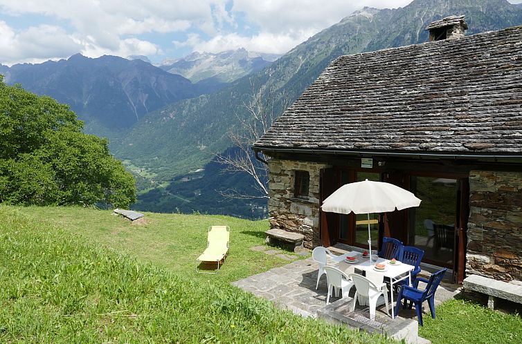 Unterkunft 1834503 - Ferienhaus Tessin - Vakantiehuis Rustico Tecc du Martin