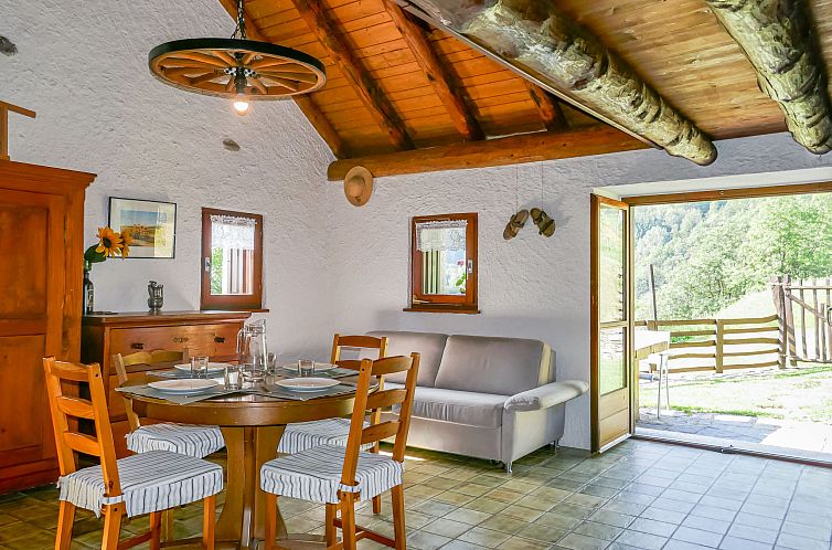 Vakantiehuis Rustico Girasole