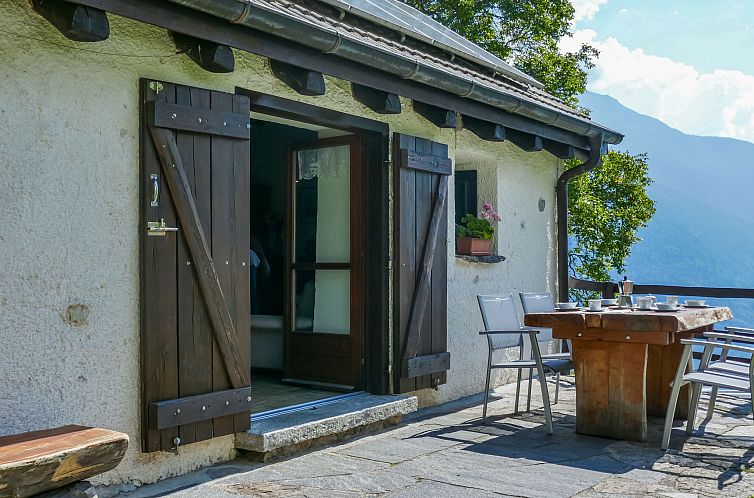 Vakantiehuis Rustico Girasole