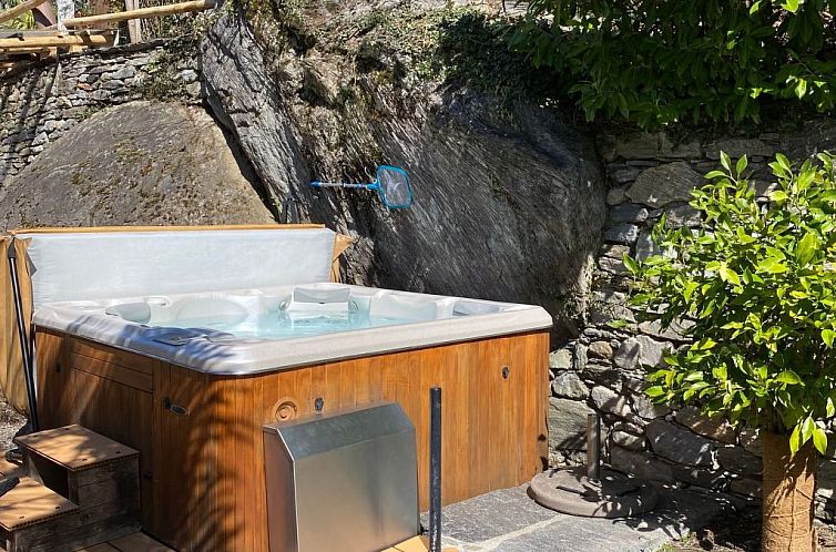 Vakantiehuis Top -Rustico mit Aussenwhirlpool beheizt und Sa