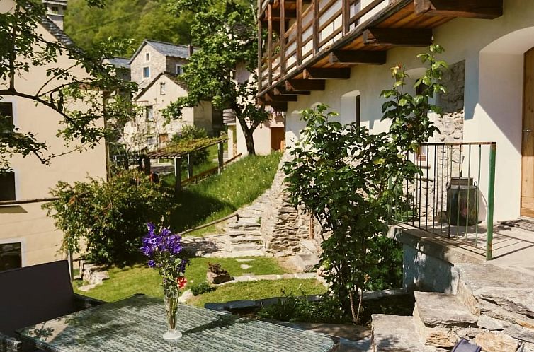 Appartement Genießen Sie das 'Attico Adula' in Cà Nizza