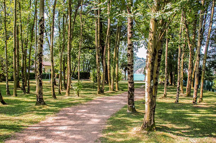 Appartement Residenza Parcolago Apt 203