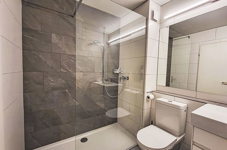 Appartement Residenza Parcolago Apt 120 1.Stock
