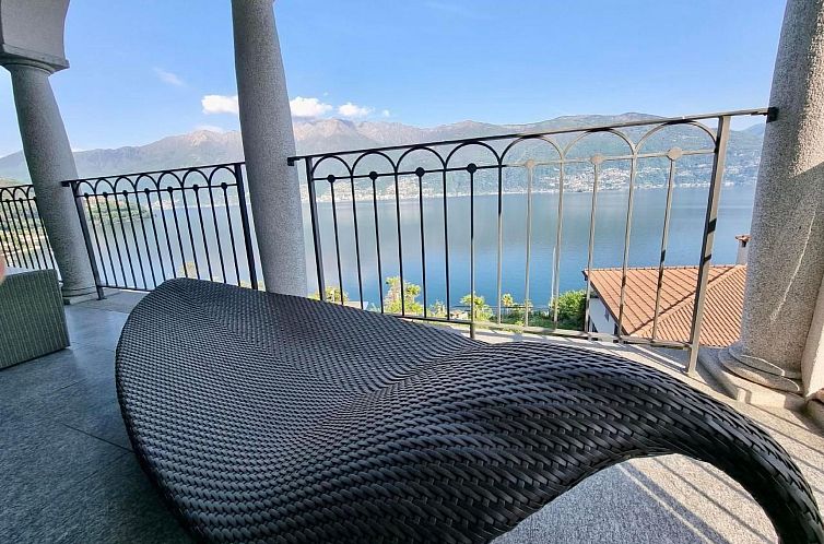 Vakantiehuis Ferienvilla "Alla Roccia" mit Bergblick