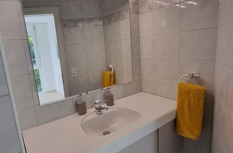 Vakantiehuis Ferienvilla "Alla Roccia" mit Bergblick