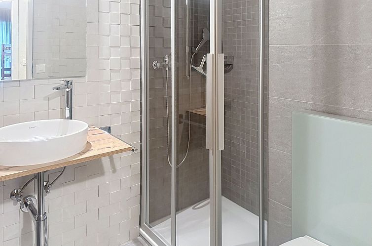 Appartement Morgins 6P, Ski-in Ski-out, Parkplatz, zentral, 