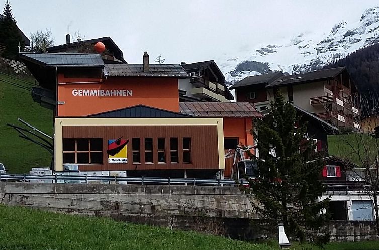 Appartement Appartement mit Bergblick und Dorf